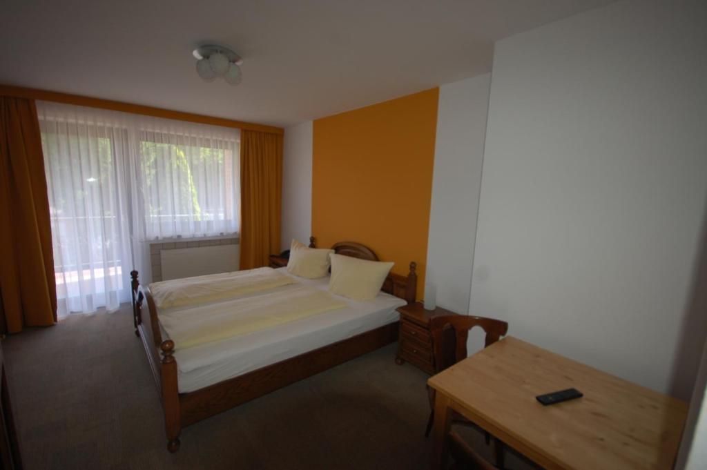 Hotel Garni Schafer Horrem Ruang foto