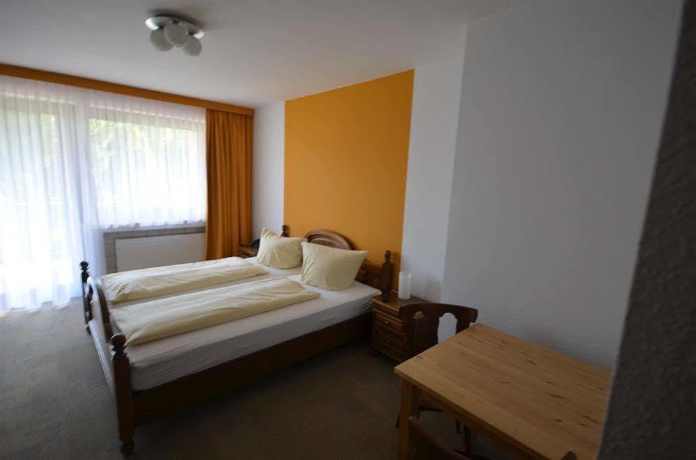 Hotel Garni Schafer Horrem Bagian luar foto